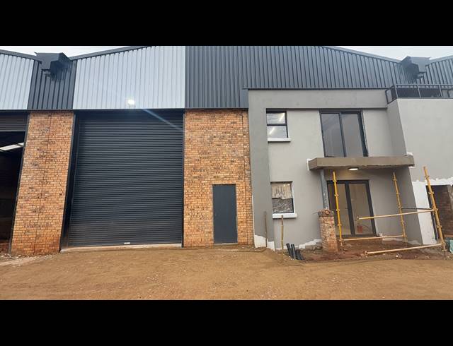 395M² WAREHOUSE FOR SALE IN BARTLETT